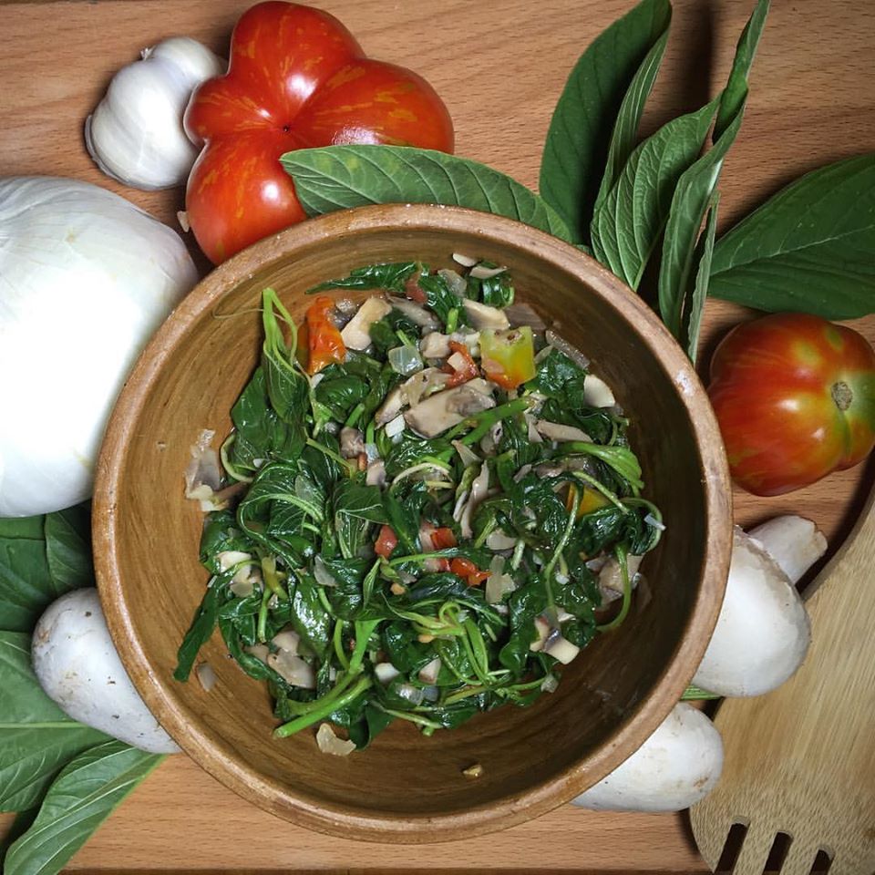 Cooked amaranth greens